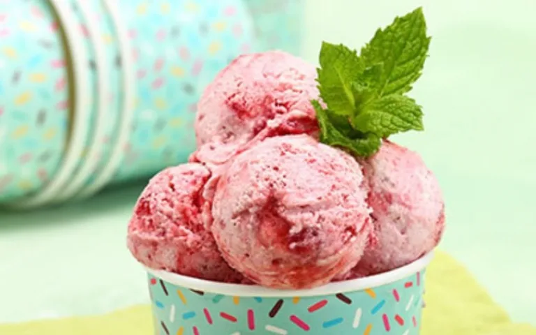 Receita - Está calor e você merece um! Experimente fazer gelado de framboesa