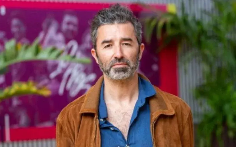 Tiago Bettencourt – Quebra silêncio e esclarece alegada relação com Sara Matos