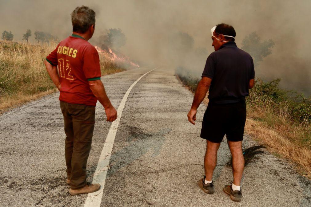 Linha de fogo com dez quilómetros e nova frente preocupam no Sabugal