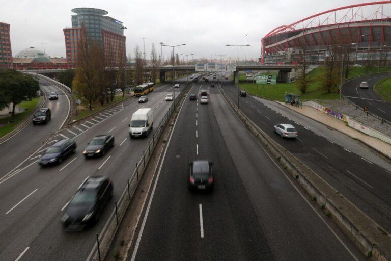 Proposta sobre pagamento do IUC chega à AR e prevê ano transitório em 2027
