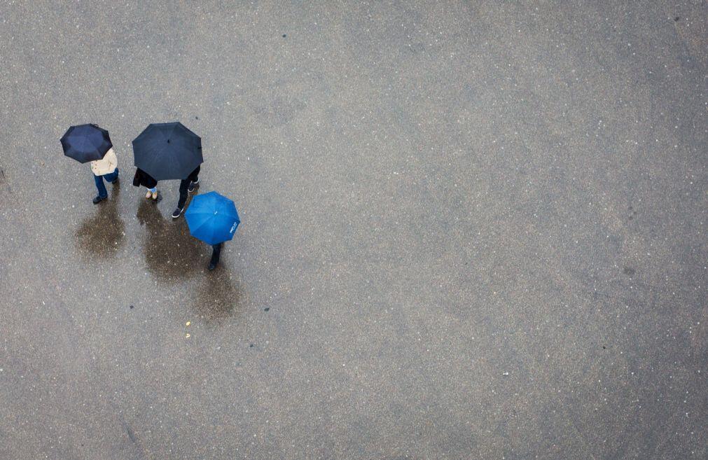 IPMA prolonga até à meia-noite aviso amarelo de precipitação no Algarve