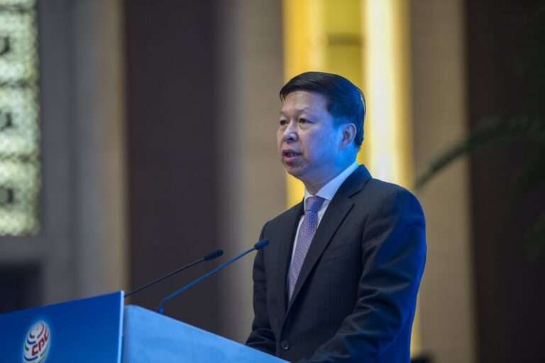 China pede 