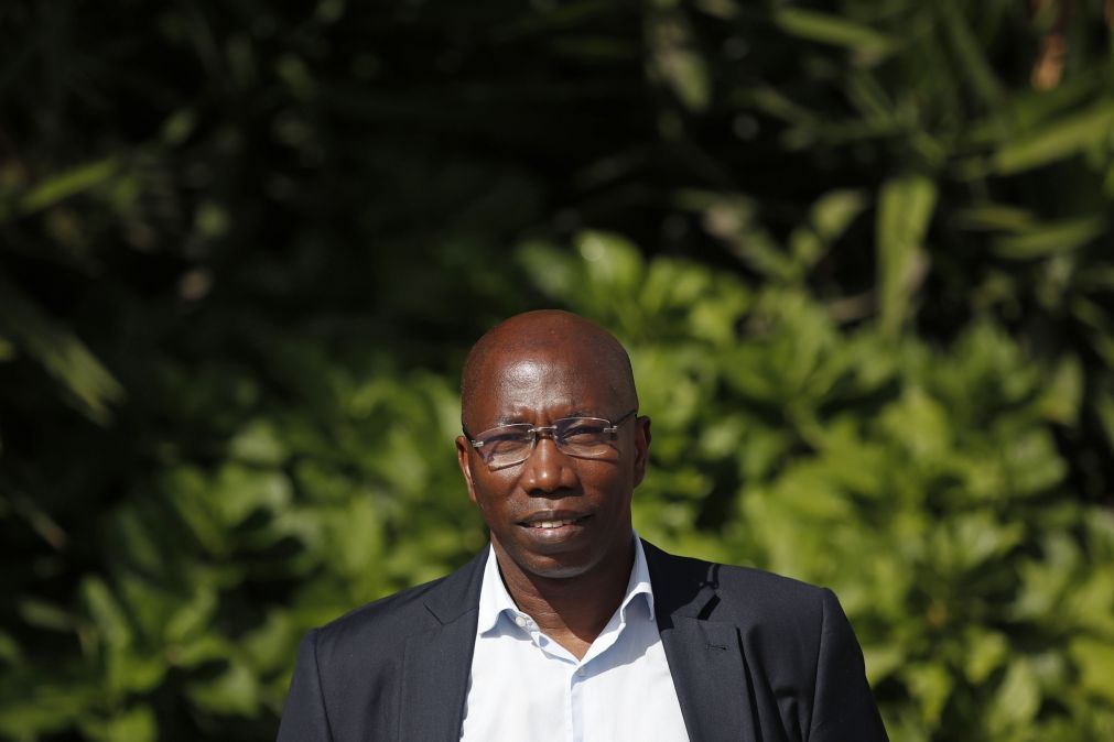 Guiné-Bissau: Três políticos libertados, mas líder da oposição continua preso