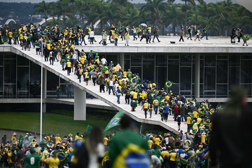 Quase 1.400 pessoas condenadas no Brasil pela tentativa de golpe e ataques em Brasília