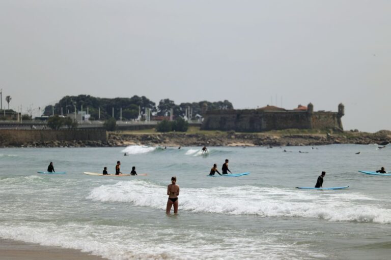 Praia de Matosinhos em risco de não ser zona balnear