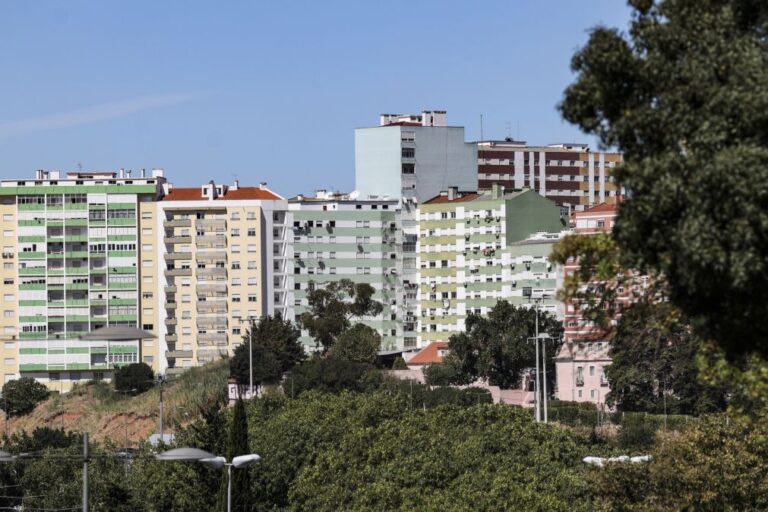 Taxa de juro média do crédito à habitação desce para 3,414% em 2025