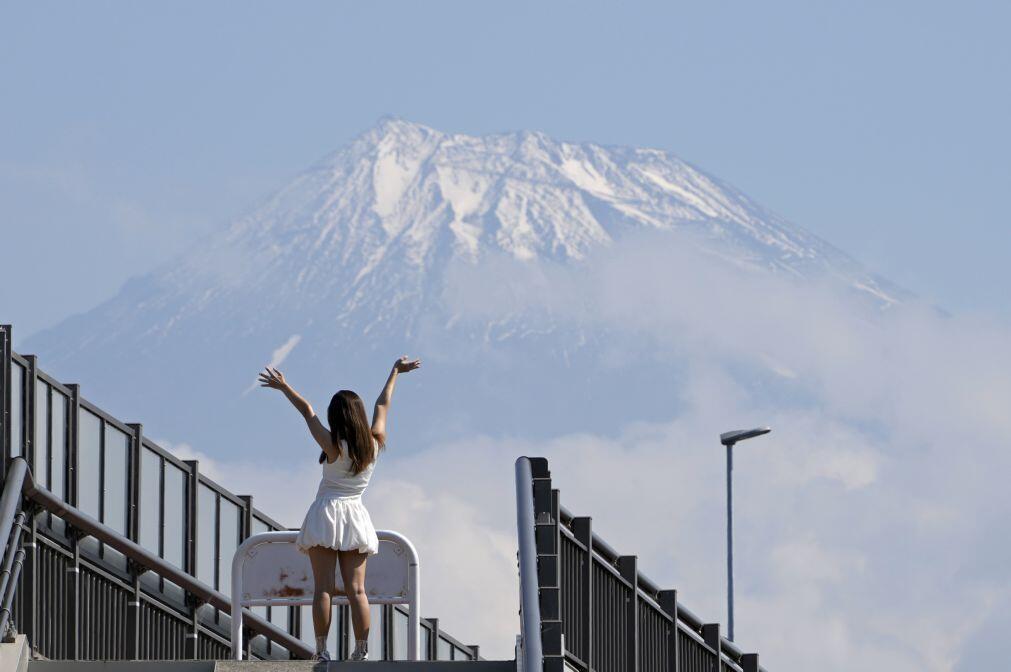 Japão regista recorde de visitantes apesar de forte queda do fluxo de turistas chineses