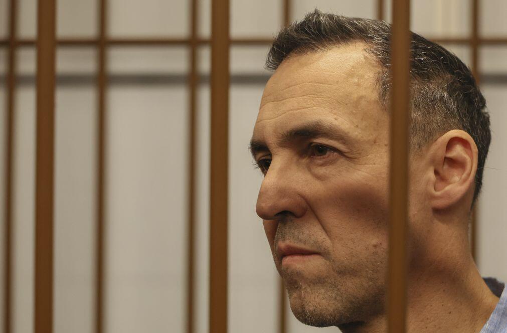 Investigador francês Laurent Vinatier foi libertado pela Rússia e regressa a casa