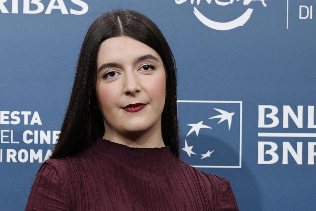 Filme “On Falling” de Laura Carreira recebe Prémio Descoberta pela Academia Europeia de Cinema