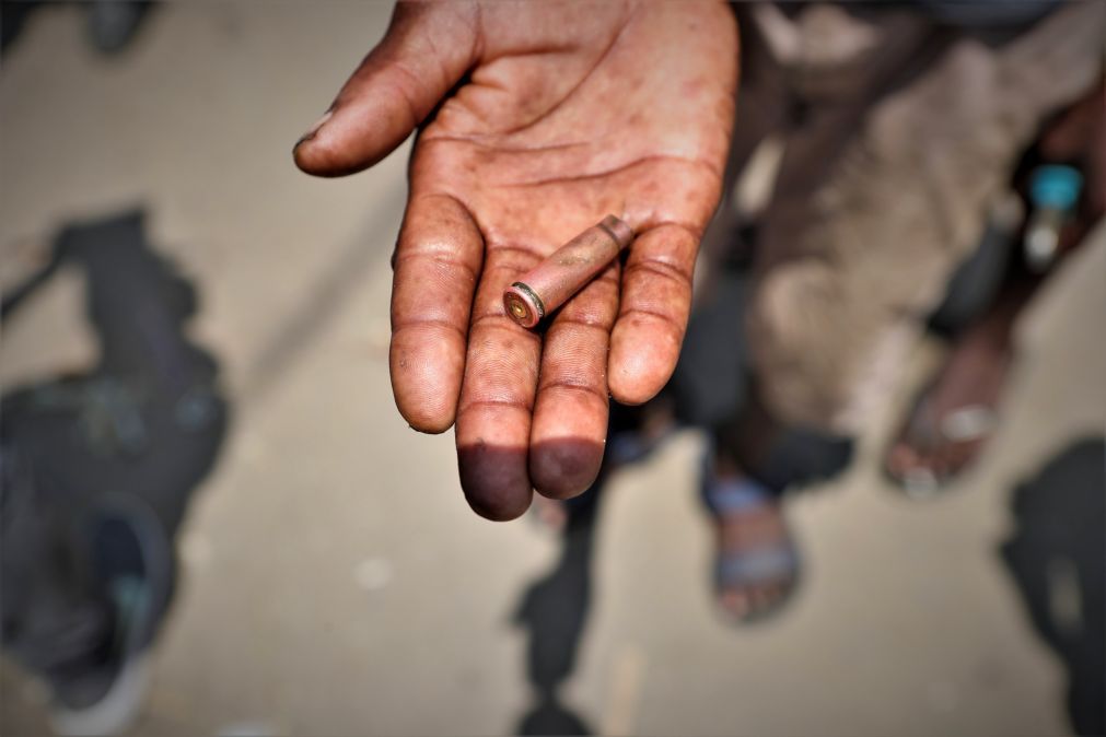 Um morto e um ferido em troca de tiros com a polícia no norte de Moçambique