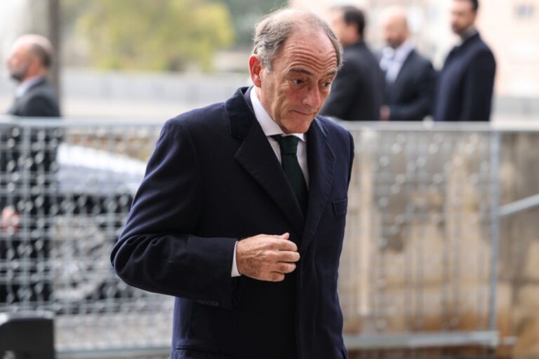 Paulo Portas anuncia voto em António José Seguro na segunda volta