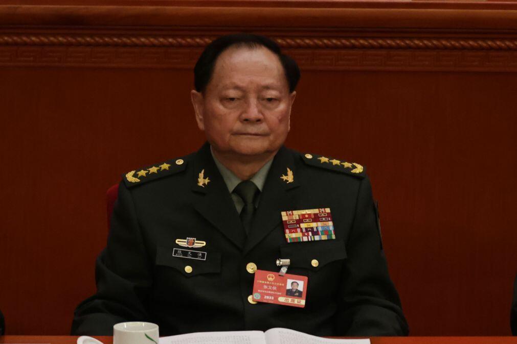 Queda de Zhang Youxia aumenta risco de erro de cálculo militar na China, diz investigador