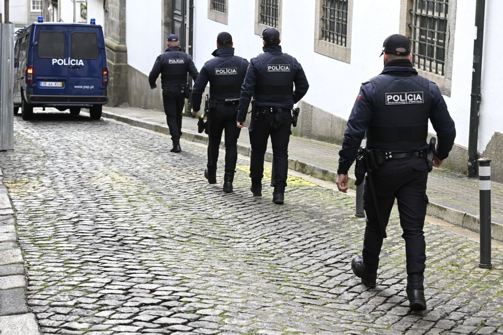 Dois agentes da PSP acusados de crimes de tortura e violação