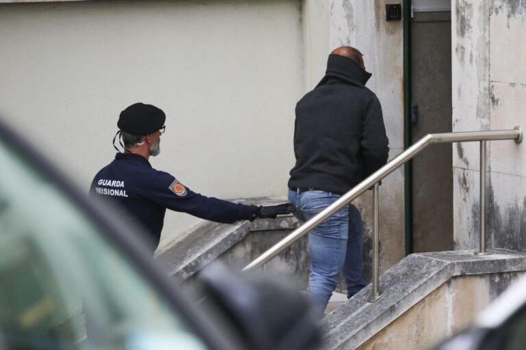 Inquérito conclui que guardas prisionais têm 