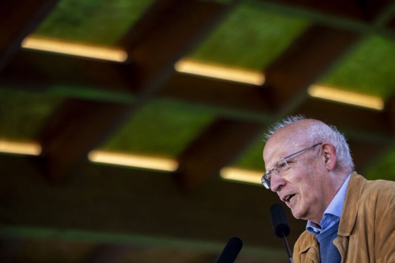 Antigo ministro da Defesa Santos Silva repudia críticas de Trump aos aliados da NATO no Afeganistão