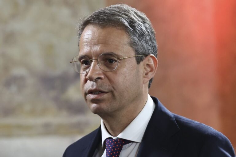 Reduções do IRS e IRC 