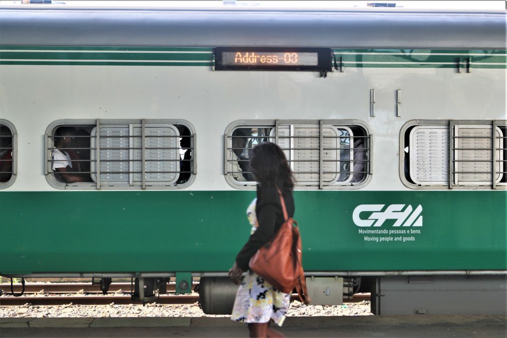 Ferrovia moçambicana soma perdas de 2.5 ME pelo corte na circulação face às cheias