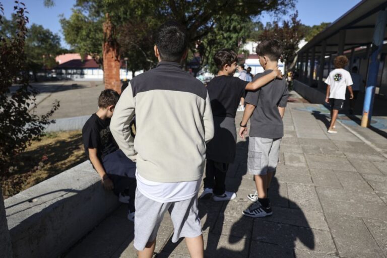 Falta de professores alastrou a escolas de todo o país - Missão Escola Segura
