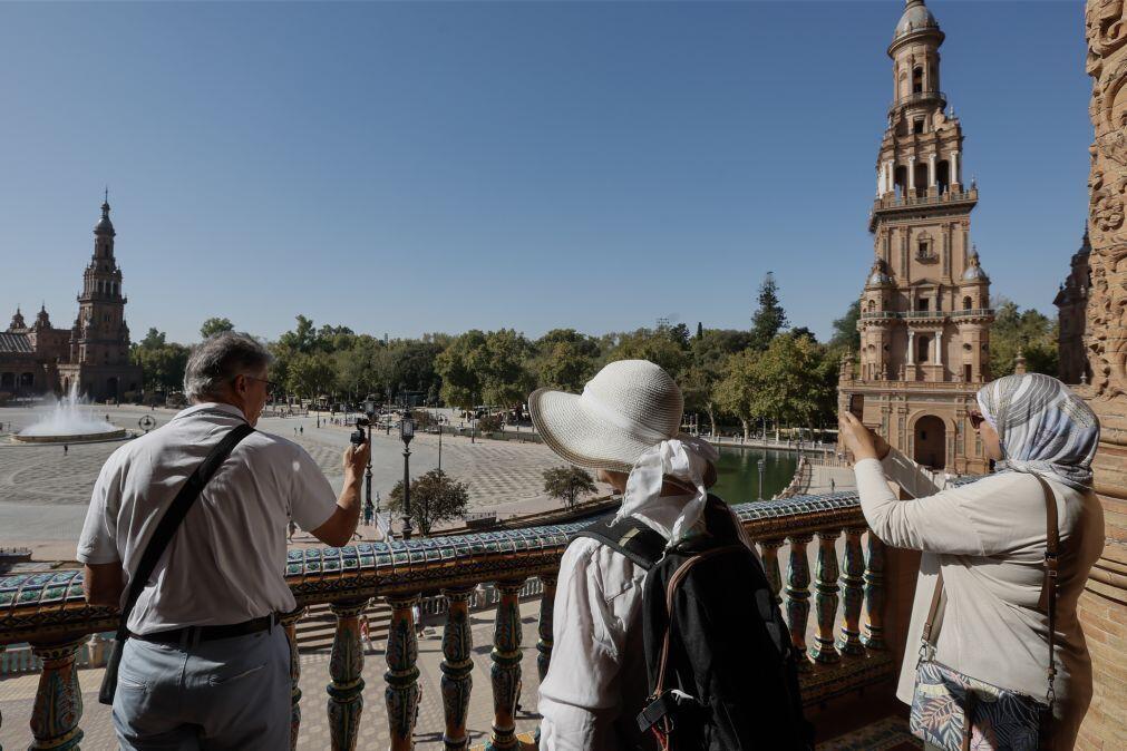 Espanha com recorde de 97 milhões de turistas em 2025