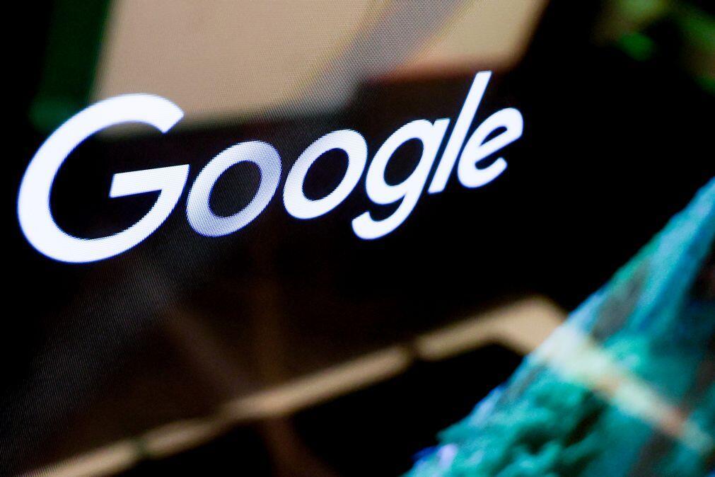 Google reforça política de controlo parental e exige consentimento dos pais