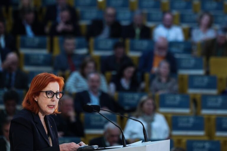 Concurso para prospeção de lítio pode avançar este ano - ministra do Ambiente