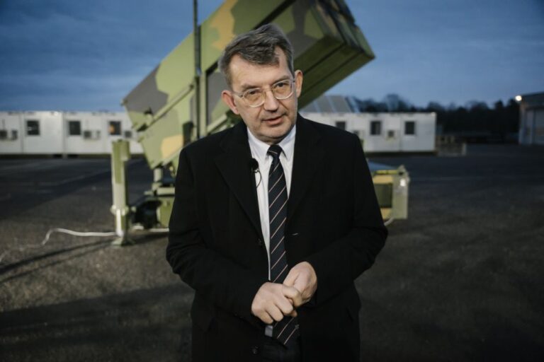 Dinamarca vai reforçar presença militar na Gronelândia