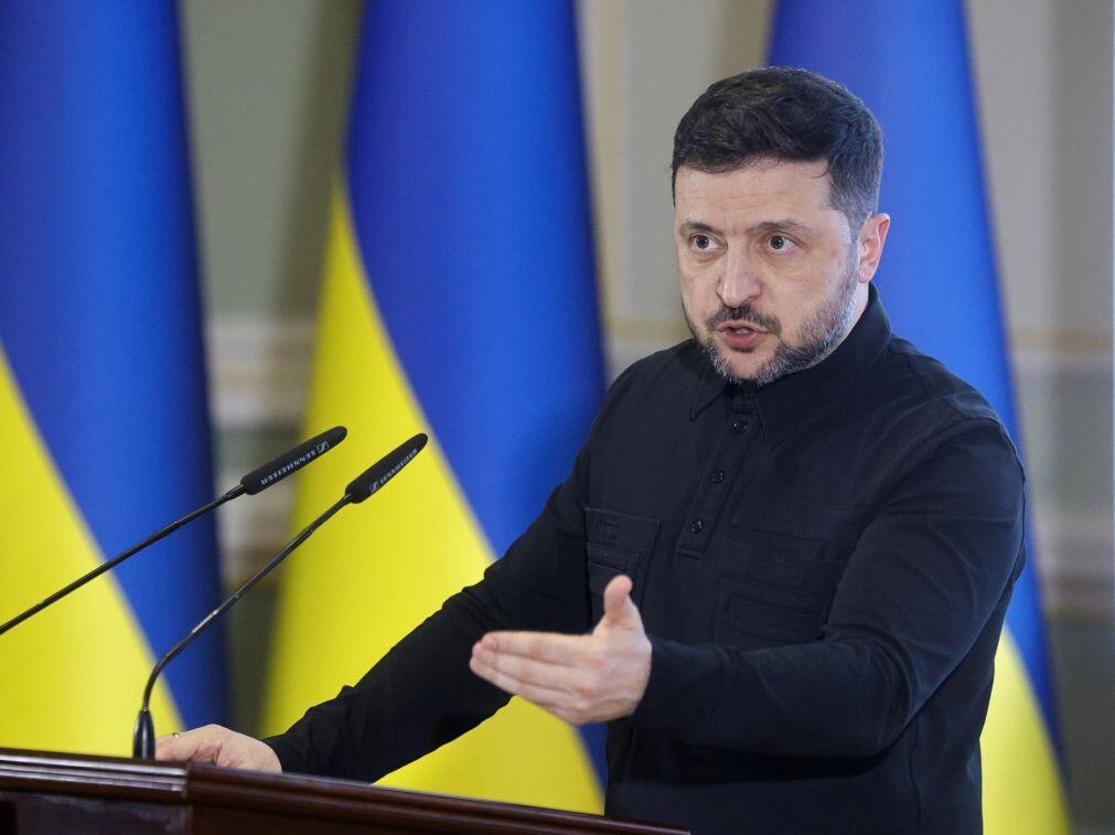 Zelensky diz que Estados Unidos “sabem como lidar com os ditadores”
