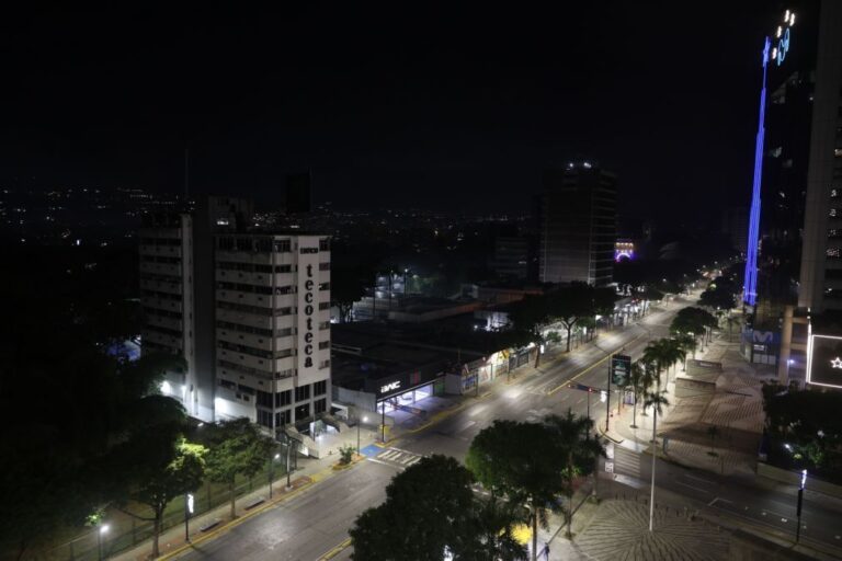 AI considera intervenção dos EUA na Venezuela como 