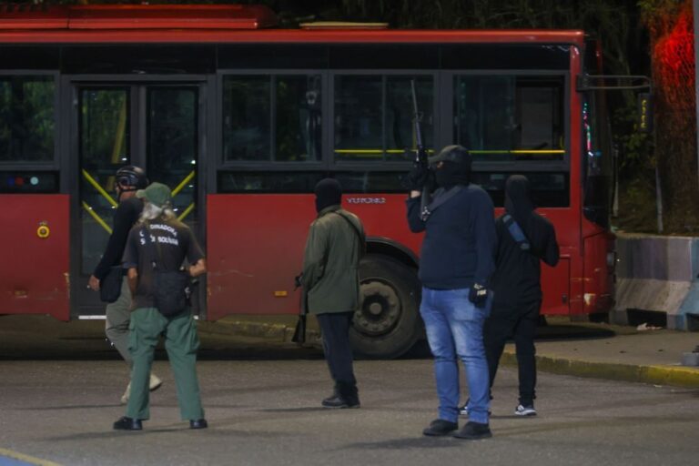 Madrid oferece-se para mediar crise após ataques dos EUA à Venezuela
