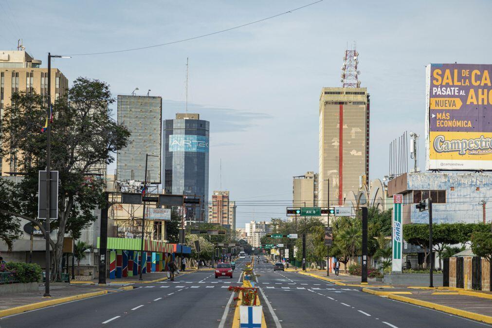 Índia expressa “profunda preocupação” e Japão pronto para ajudar a restaurar democracia na Venezuela