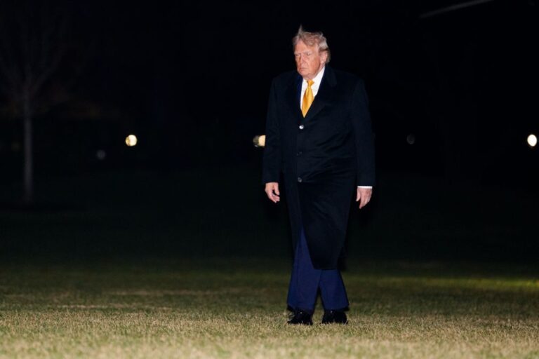Trump afirma ter cancelado segundo ataque à Venezuela após libertação de prisioneiros