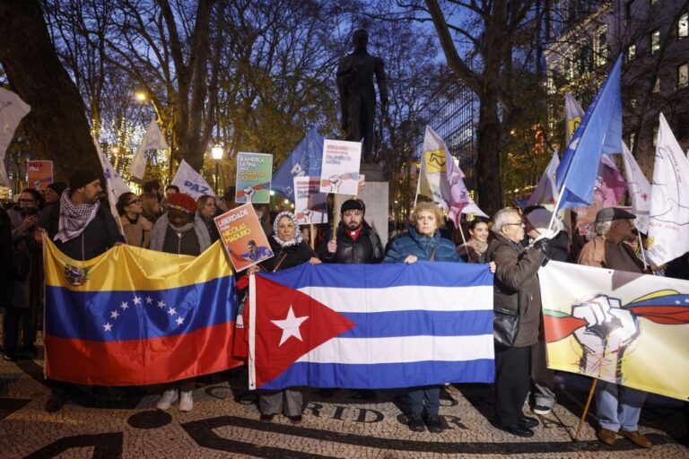 Protesto contra agressão norte-americana à Venezuela juntou 1.500 pessoas em Lisboa