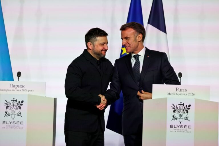 Ucrânia: Macron considera declaração de segurança 