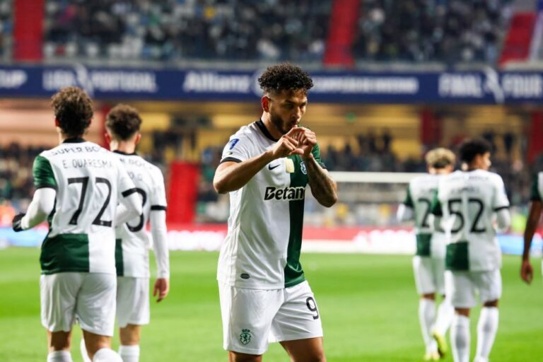 Sporting tenta regresso aos triunfos na receção ao Casa Pia para a I Liga