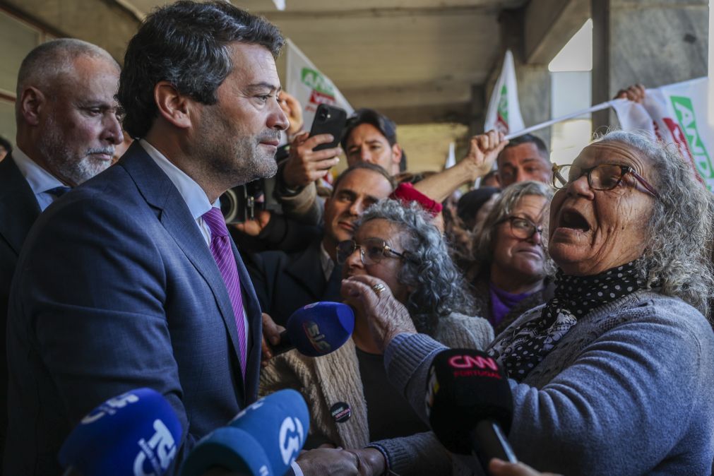 Ventura diz evitar campanha em sítios confortáveis mas percorre concelhos favoráveis