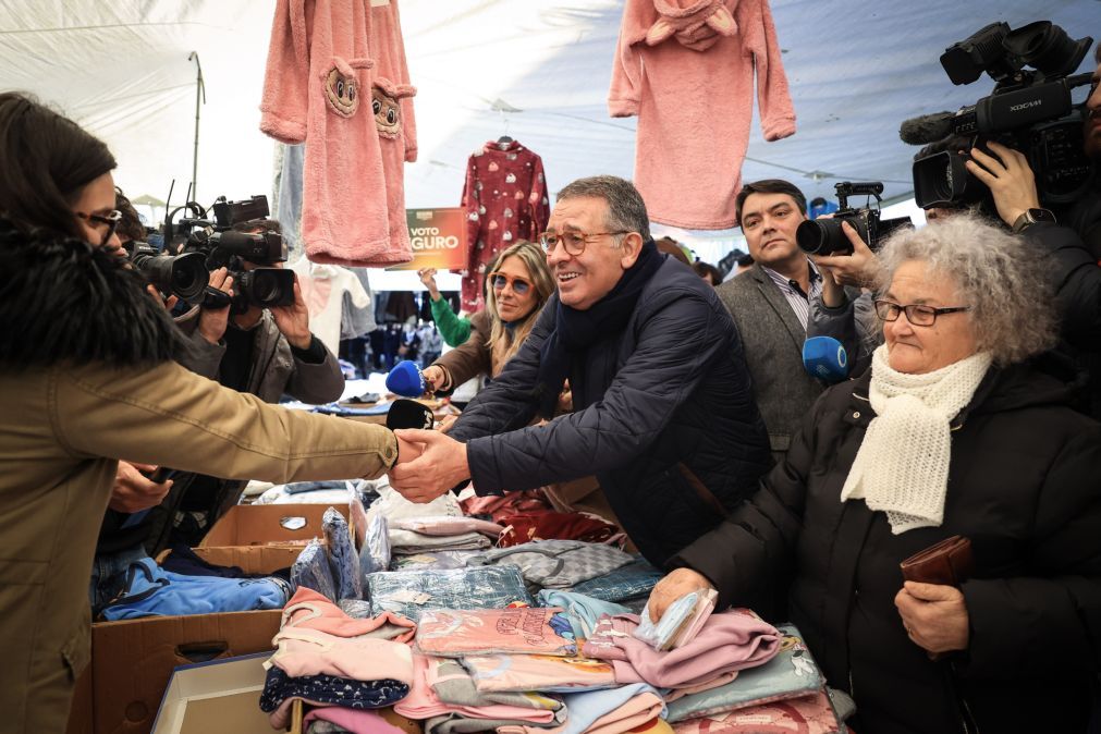Presidenciais: Seguro pede oportunidade para servir e aponta aos 2,5 milhões de votos na 2.ª volta
