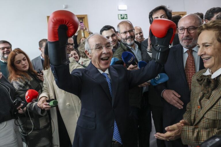 Marques Mendes considera que 