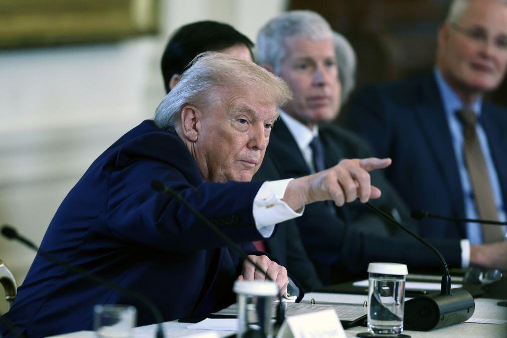 Trump diz que “o Irão tem grandes problemas”