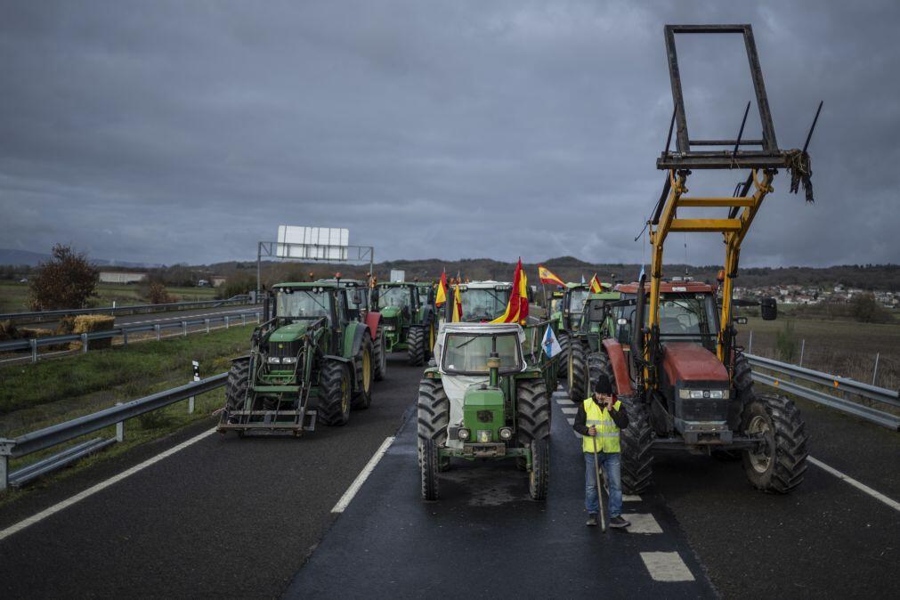 Agricultores franceses e espanhóis mantêm protestos contra acordo UE-Mercosul