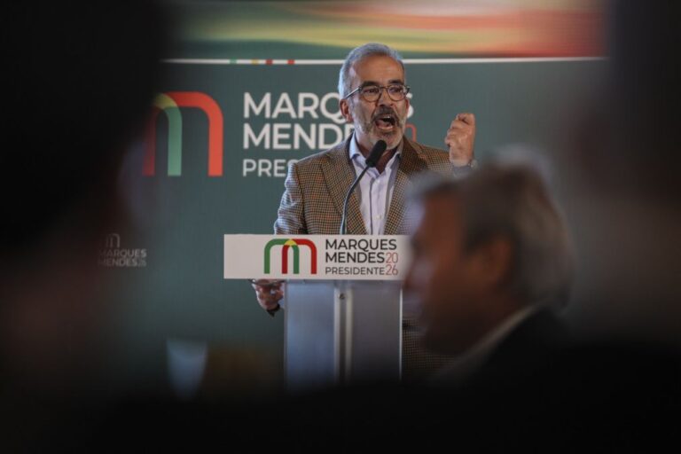 Rangel avisa contra 
