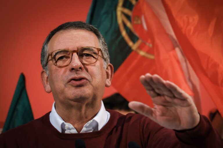 Seguro rejeita votar Ventura na 2.ª volta e vê candidatos da direita a ajudarem-se