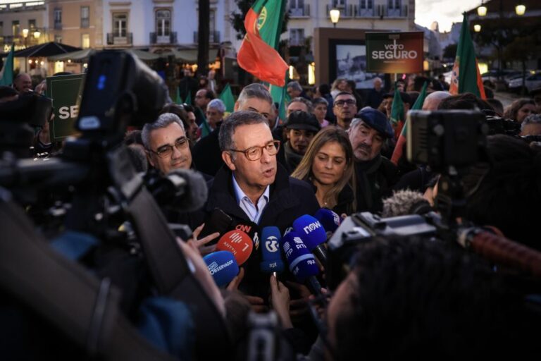 Seguro preocupado com atuação de Trump pede 
