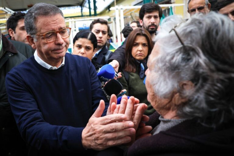 Seguro pede concentração de votos para garantir 