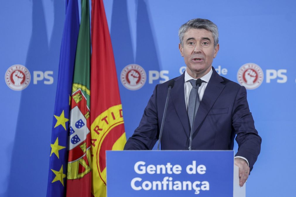 Carneiro pede que não haja um socialista a ficar em casa e apela ao voto em Seguro
