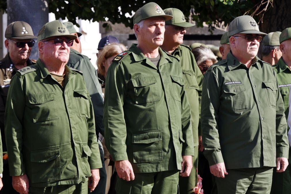 Cuba aprova “planos e medidas” para declarar “estado de guerra”