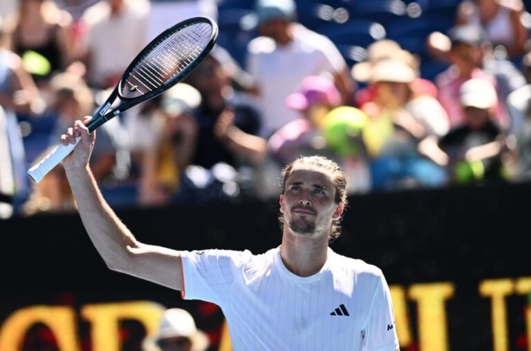 Zverev perde um 'set' mas avança para a segunda ronda do Open da Austrália