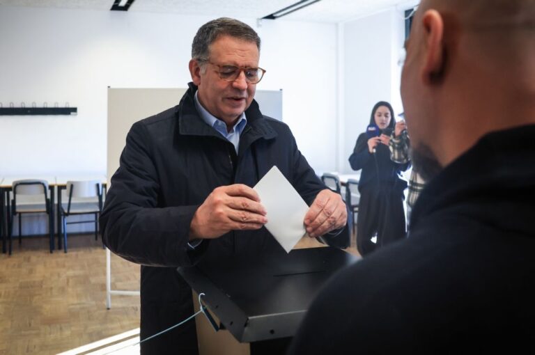 Seguro vota com 