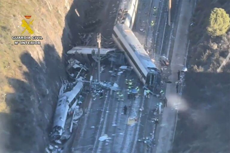 Acidente em Espanha faz 40 mortos e 41 feridos ainda internados - novo balanço