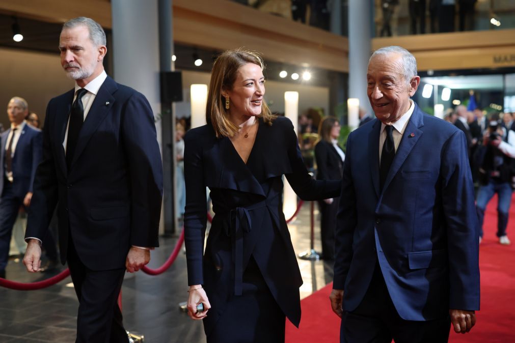 Marcelo afirma no Parlamento Europeu que não há “portugueses puros, mas diversos”