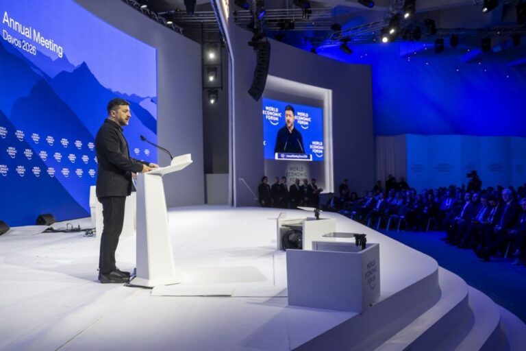 Zelensky anuncia cimeira com Rússia e EUA a partir de sexta-feira nos Emirados